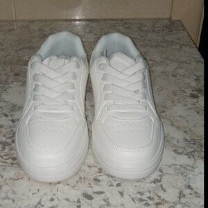 Womans white sneakers Size 9